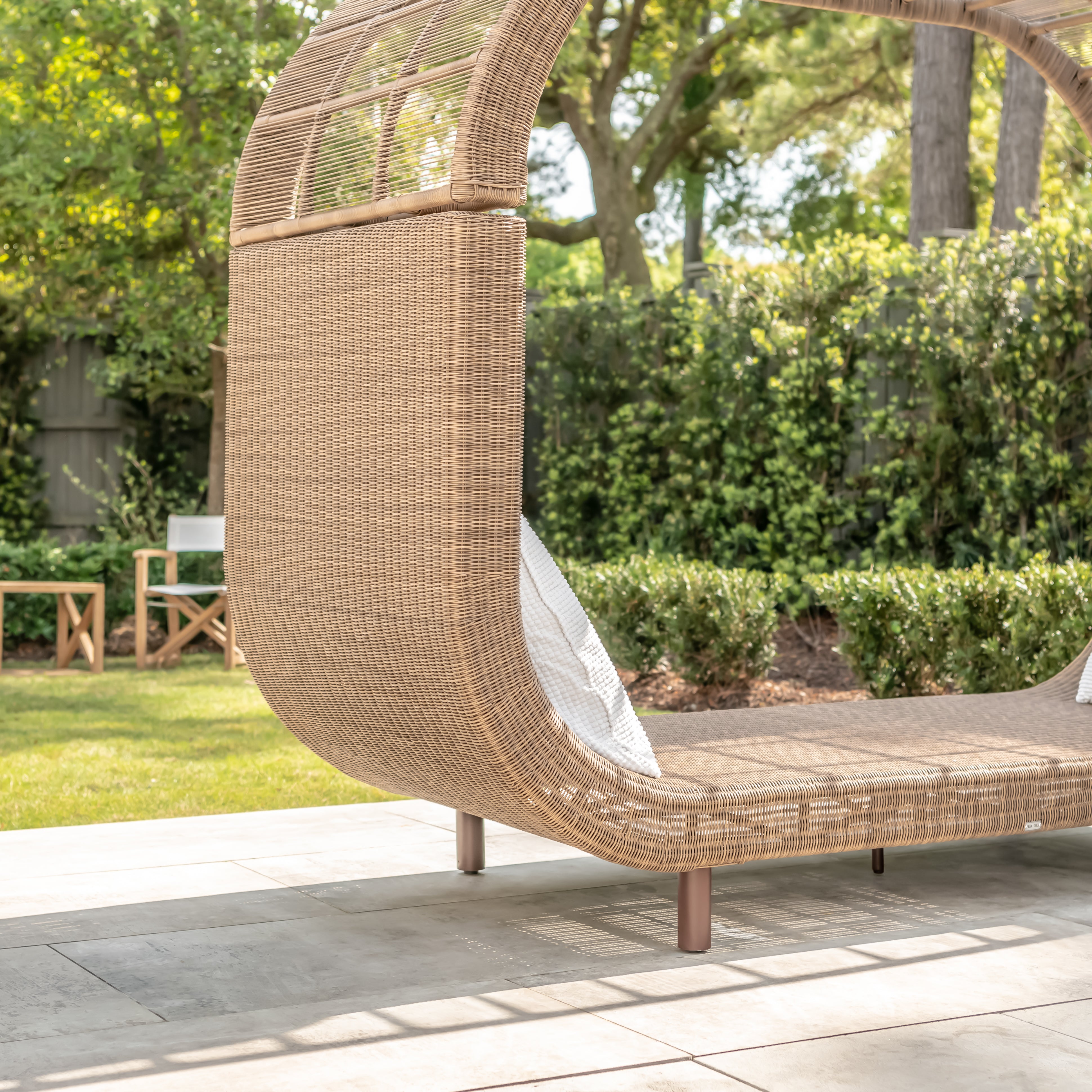 Outdoor lounger online chair